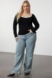 Related product image Trendyol Curve Sweaters