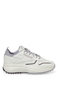 Related product image Reebok Sneakers