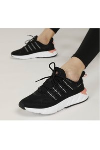 Related product image Lumberjack Walking Shoes
