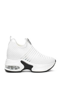Related product image Guja Sneakers