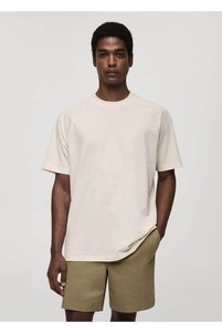 İlgili ürün resmi MANGO Man T-Shirt
