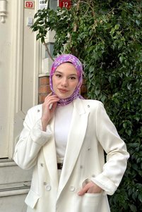 Related product image İpekhan Headscarves