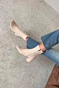 Related product image Straswans Boots
