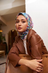 Related product image İpekhan Headscarves