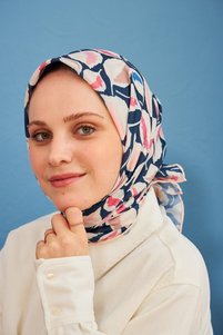 Related product image İpekhan Headscarves