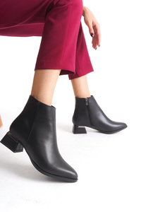 Related product image Limeo Boots
