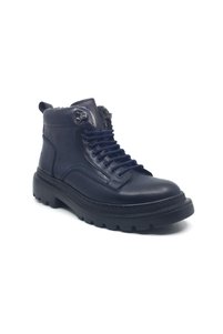 Related product image Luis Figo Boots