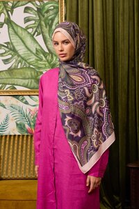 Related product image İpekhan Shawls