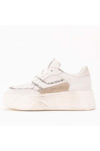 Related product image Gusse Sneakers