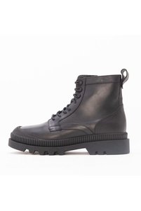 Related product image Gusse Boots