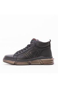 Related product image Gusse Boots