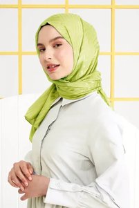 Related product image Madame Polo Shawls