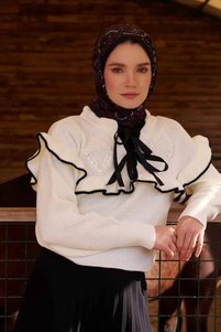 Related product image Madame Polo Shawls
