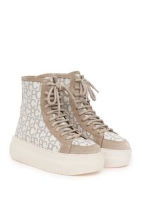 Related product image Pierre Cardin Sneakers
