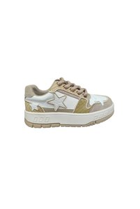 Related product image Guja Sneakers