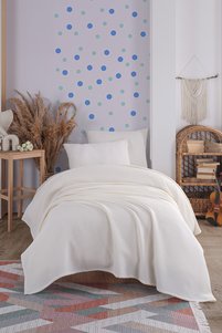 Related product image Eponj Home Single-Person Quilt