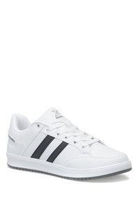 Related product image Kinetix Sneakers