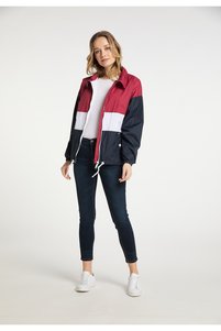 Zugehöriges Produktbild Dreimaster Regenmäntel