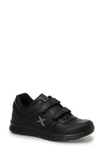 Related product image Kinetix Sneakers