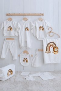 Related product image Tuğba Kuğu Coming Home Outfits