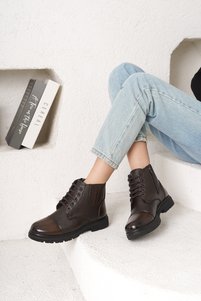 Related product image Daxtors Boots