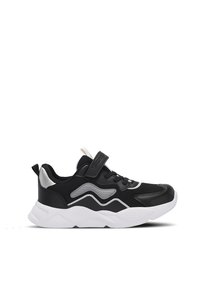 Related product image Slazenger Sneakers