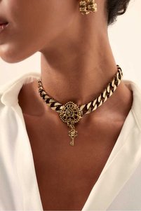 Related product image Mon Reve Bijou Necklaces