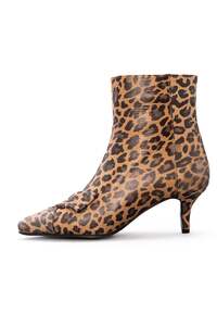 Related product image Gusse Boots