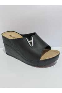 Related product image ARYAN Mules