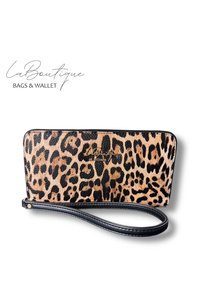 Related product image La boutique Shoulder Bags