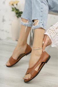 Related product image Moda Frato Sandals