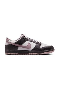 Related product image Nike Sneakers