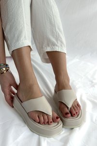 Related product image Shoebutik Mules