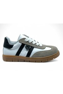 Related product image Perlina Flats