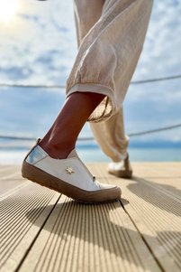 Related product image Güneşkızı Sneakers