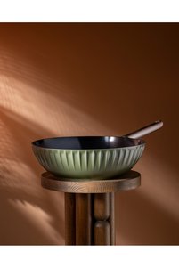 Related product image Madame Coco Pans