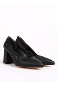 Related product image Pierre Cardin High Heels