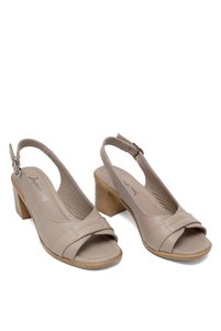 Related product image Ayakkabı Fuarı Sandals
