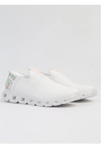 Related product image Pierre Cardin Sneakers