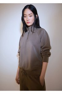 İlgili ürün resmi MANGO Sweatshirt