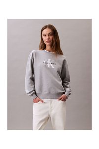 صورة المنتج ذات الصلة Calvin Klein سويتشيرتات