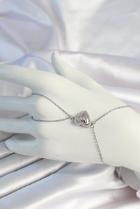 Related product image Skygo Bijou Hand Chains