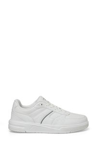 Related product image Kinetix Sneakers