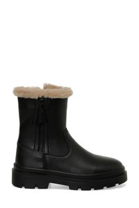 Related product image Kinetix Boots