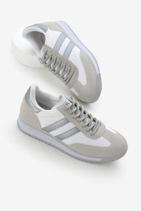 Related product image Tonny Black Sneakers