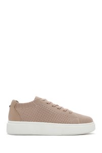 İlgili ürün resmi Derimod Sneaker