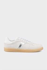 Related product image Elle Sneakers