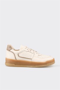 Related product image Elle Sneakers