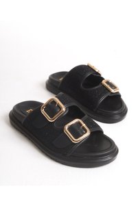 Related product image Everest Mules