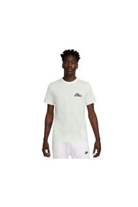 Изображение на свързан продукт Nike Тениски